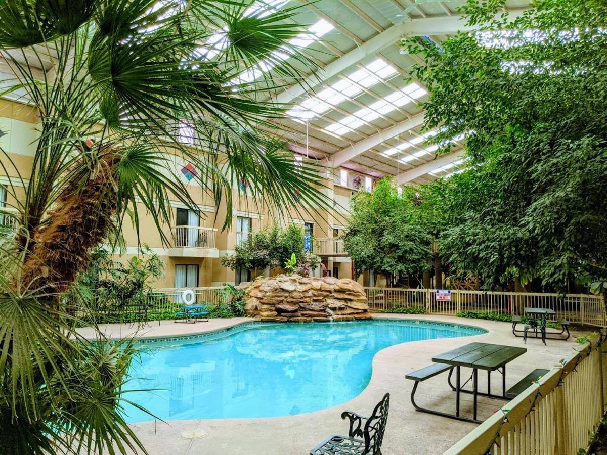 Atrium Inn Fort Stockton Kültér fotó